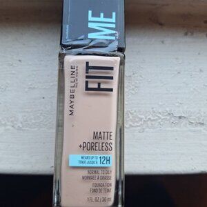 ✨ Maybelline Fit Me Matte + Poreless Foundation – Shade 112 Natural Ivory (Brand